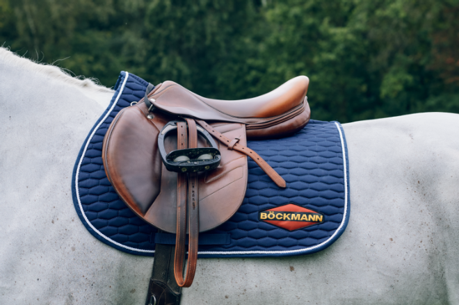 Saddle pad eventing in blue