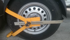 Anti-theft device for wheel "wheel claw"