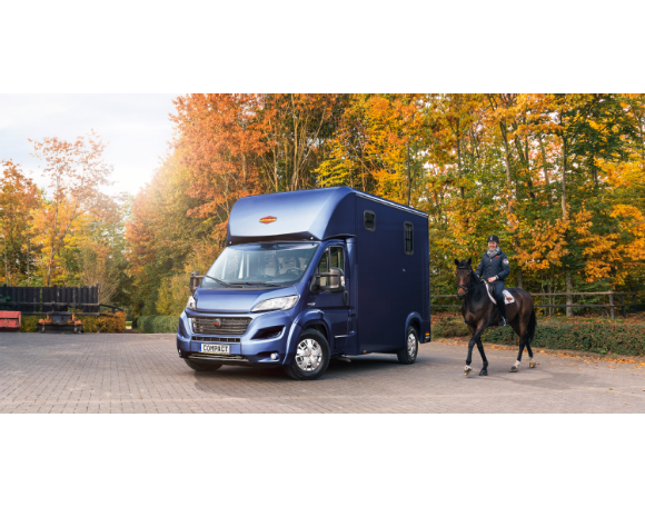 Camion pour transport de chevaux on sale